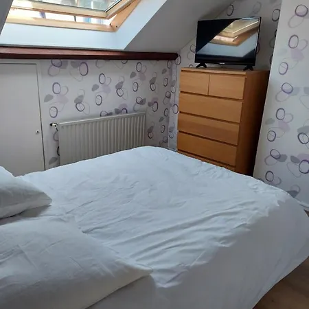 Holiday home 60m2 A 2mn Port Funiculaire Casino Commerces